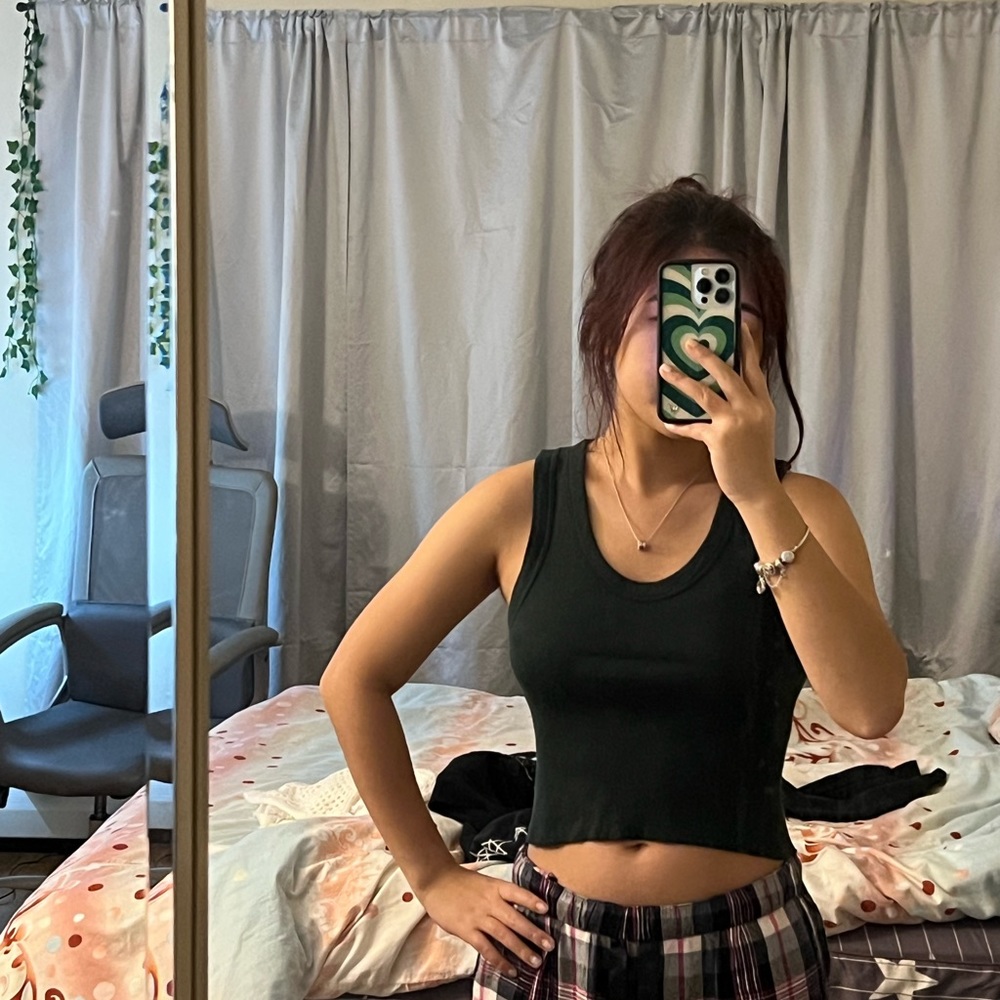 Brandy Melville Dark Green conner tank top